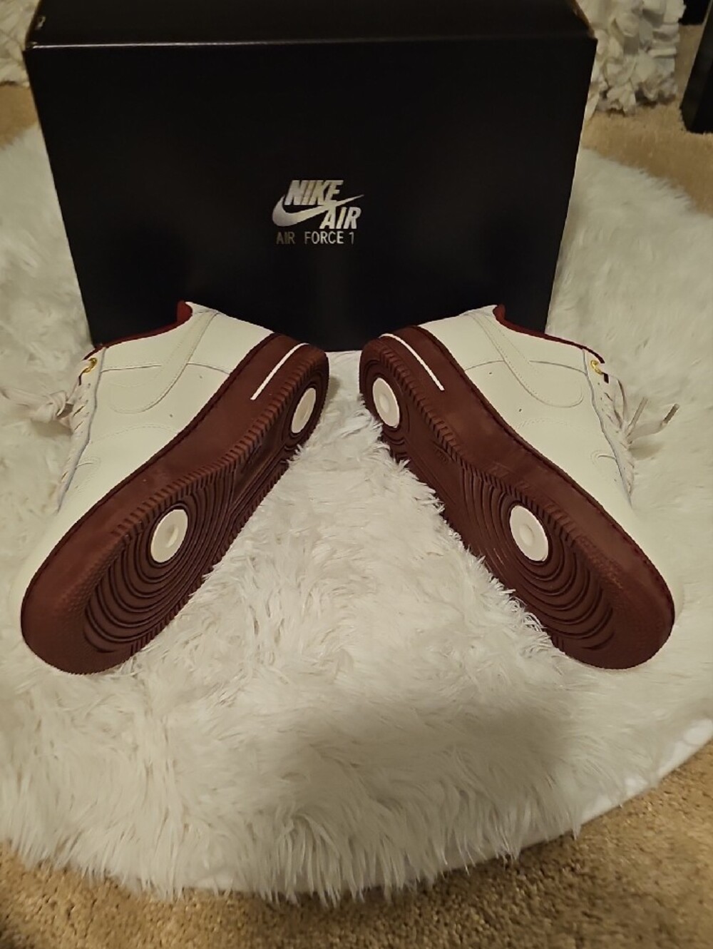 Nike Air Force 1 Low Cream with Burgundy Accents - Picture 4 of 7